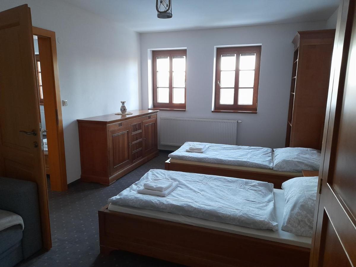 Koliba Holica Hotell Huty Eksteriør bilde
